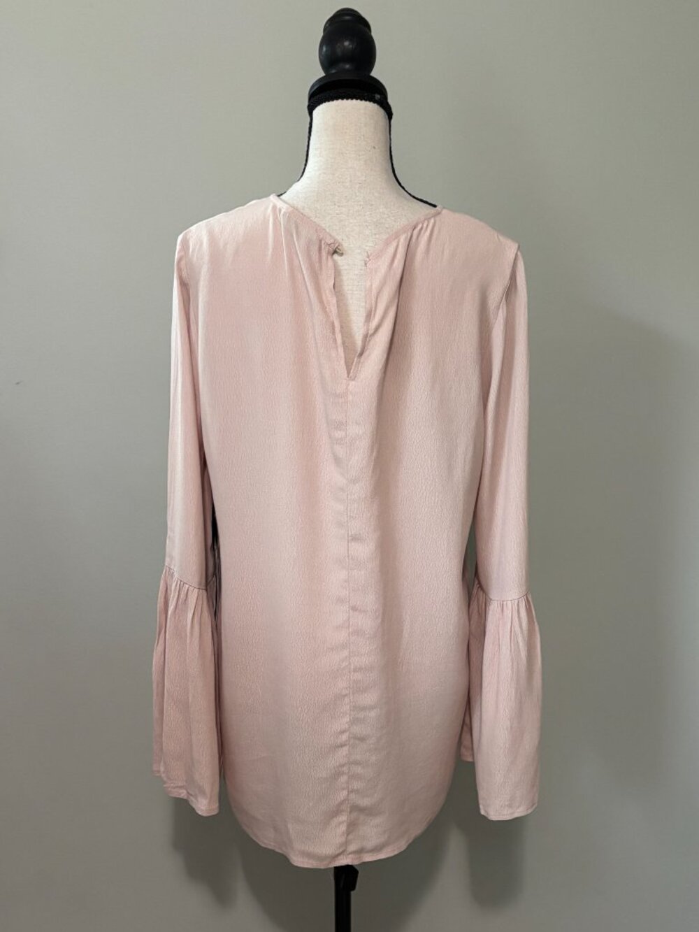 Doe & Rae Blush Swing Tunic Ruffle Sleeve  Size Medium NWT - Picture 3 of 8